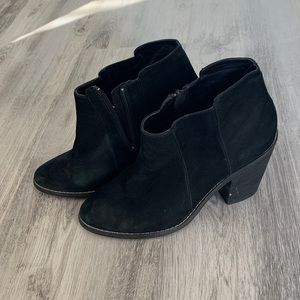 Kelsi dagger suede booties